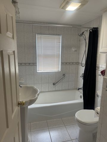82 Calumet 2, Revere, MA 02151