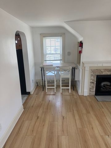 82 Calumet 2, Revere, MA 02151