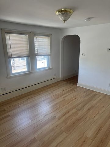 82 Calumet 2, Revere, MA 02151