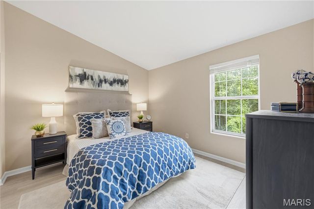 7611 Triwoods Drive I, Shrewsbury, MO 63119
