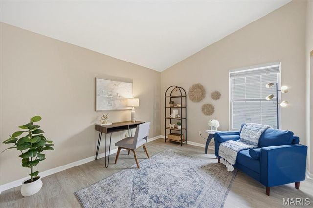 7611 Triwoods Drive I, Shrewsbury, MO 63119