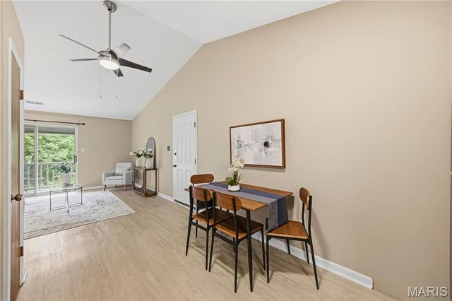 7611 Triwoods Drive I, Shrewsbury, MO 63119