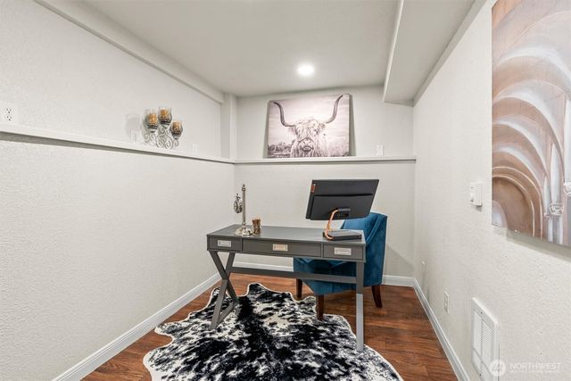 8109 15th Avenue SW, Seattle, WA 98106