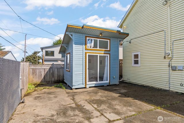 8109 15th Avenue SW, Seattle, WA 98106