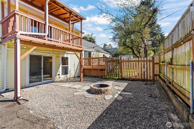 8109 15th Avenue SW, Seattle, WA 98106