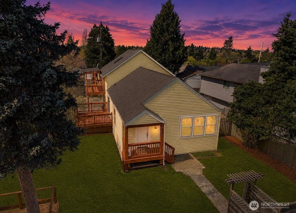 8109 15th Avenue SW, Seattle, WA 98106