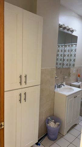 22 Marcella 2, Cambridge, MA 02141