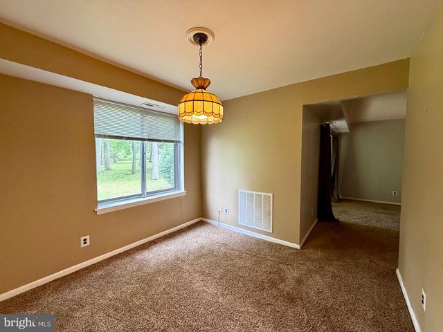 129-2 ECHELON RD, Voorhees, NJ 08043