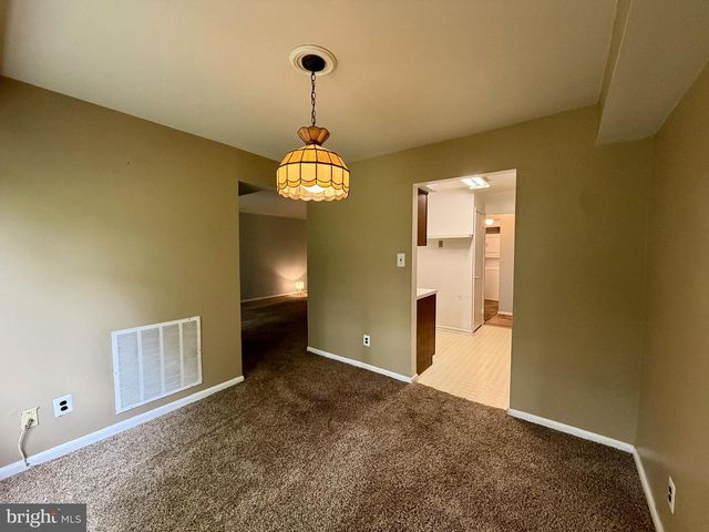 129-2 ECHELON RD, Voorhees, NJ 08043