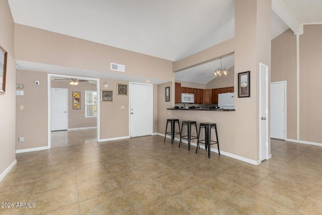 5240 W VOLTAIRE Drive, Glendale, AZ 85304