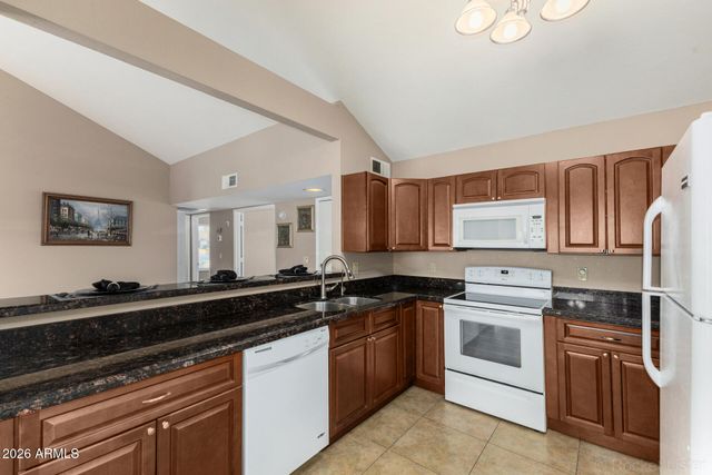 5240 W VOLTAIRE Drive, Glendale, AZ 85304