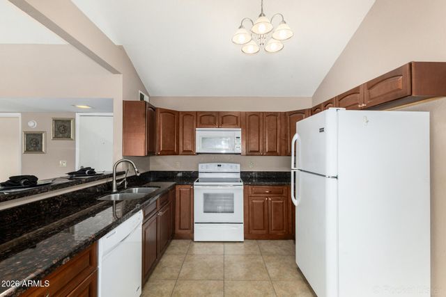 5240 W VOLTAIRE Drive, Glendale, AZ 85304