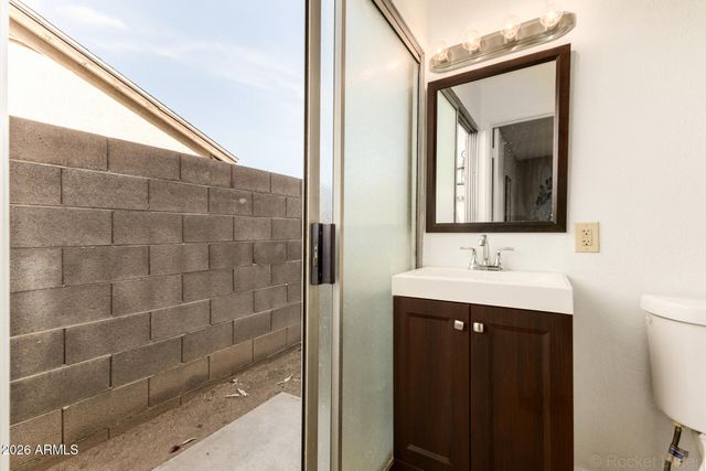 5240 W VOLTAIRE Drive, Glendale, AZ 85304