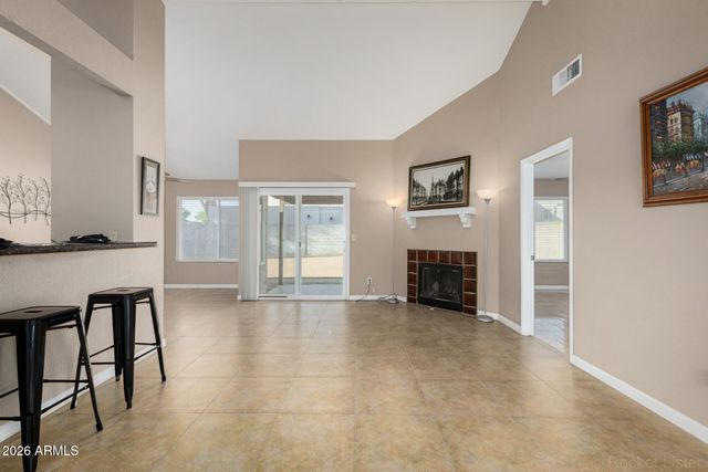 5240 W VOLTAIRE Drive, Glendale, AZ 85304