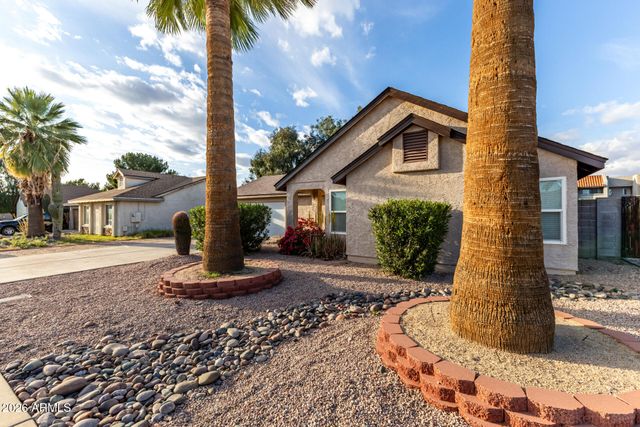 5240 W VOLTAIRE Drive, Glendale, AZ 85304