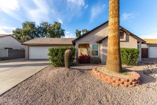 5240 W VOLTAIRE Drive, Glendale, AZ 85304