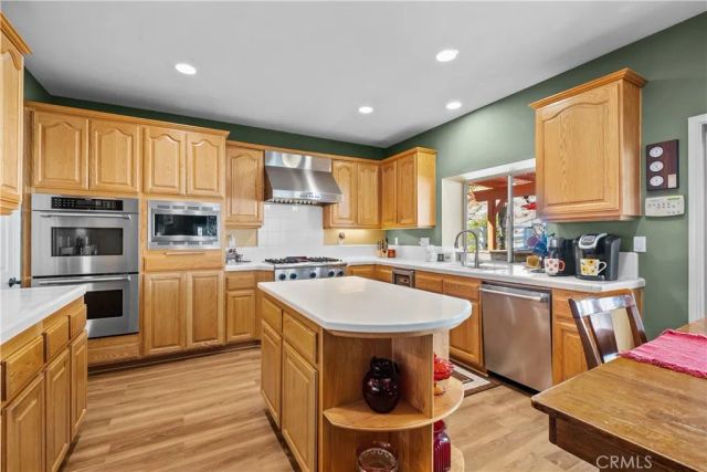 15355 Michael Crest Drive, Canyon Country, CA 91387