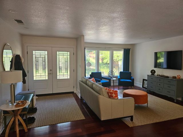 2911 Clay St, Placerville, CA 95667