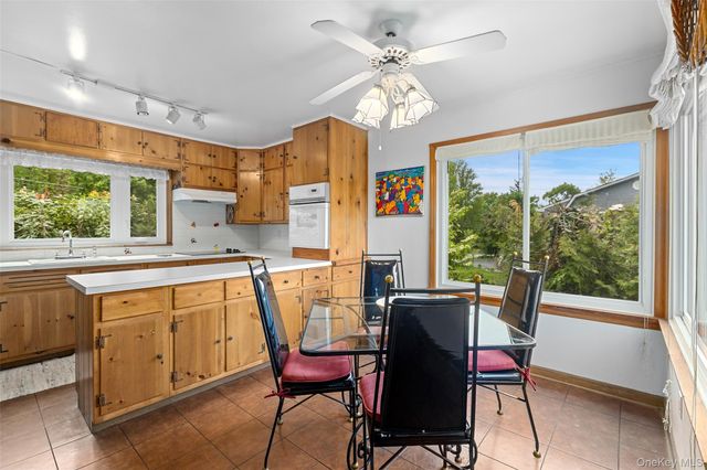 516 N Lake Boulevard, Mahopac, NY 10541