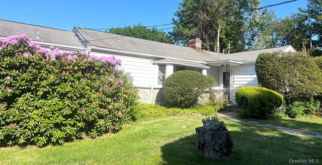 516 N Lake Boulevard, Mahopac, NY 10541