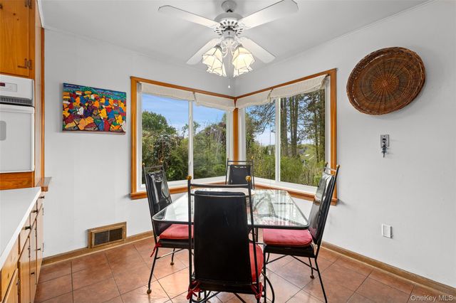 516 N Lake Boulevard, Mahopac, NY 10541