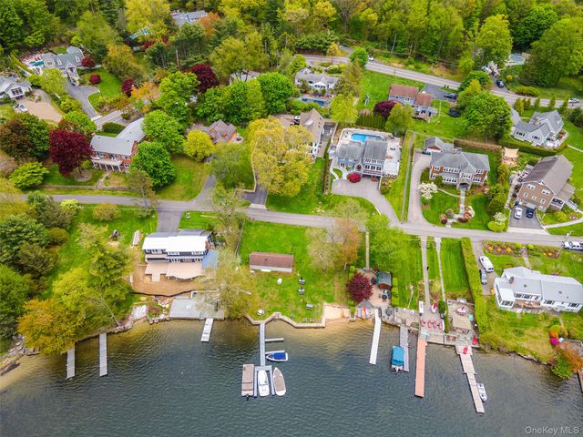 516 N Lake Boulevard, Mahopac, NY 10541