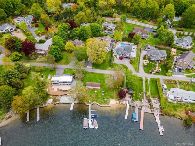 516 N Lake Boulevard, Mahopac, NY 10541