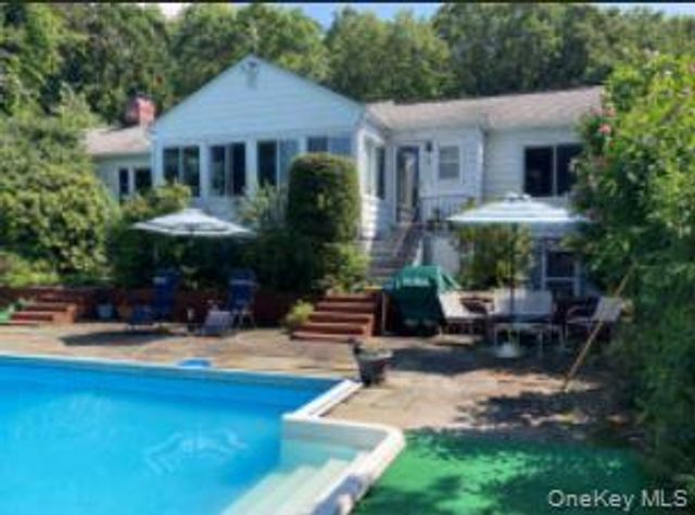 516 N Lake Boulevard, Mahopac, NY 10541