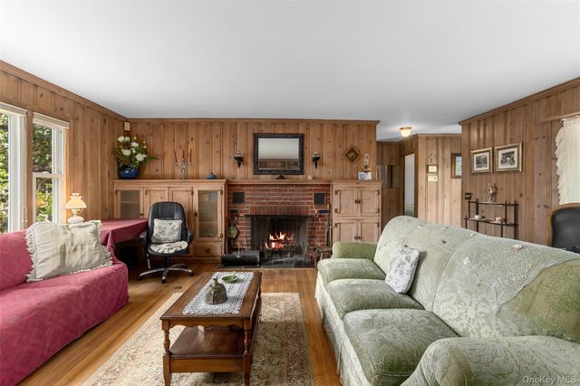 516 N Lake Boulevard, Mahopac, NY 10541