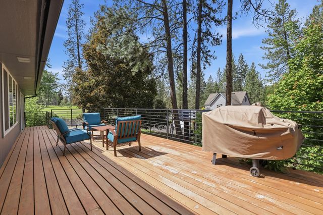 1424 W Bellwood Dr, Spokane, WA 99218