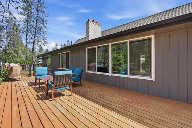 1424 W Bellwood Dr, Spokane, WA 99218