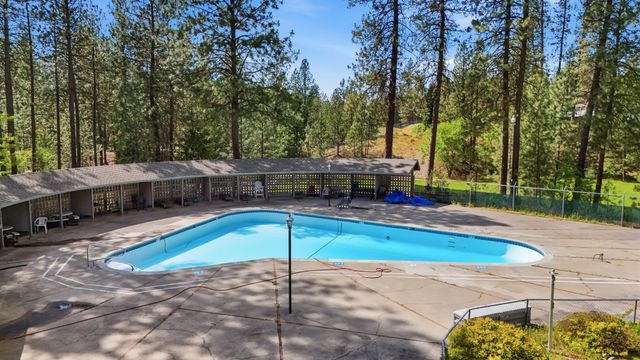 1424 W Bellwood Dr, Spokane, WA 99218