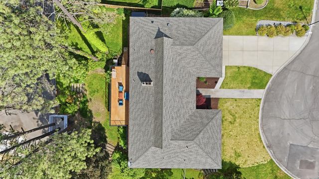1424 W Bellwood Dr, Spokane, WA 99218