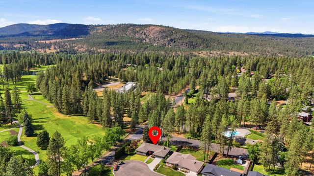 1424 W Bellwood Dr, Spokane, WA 99218