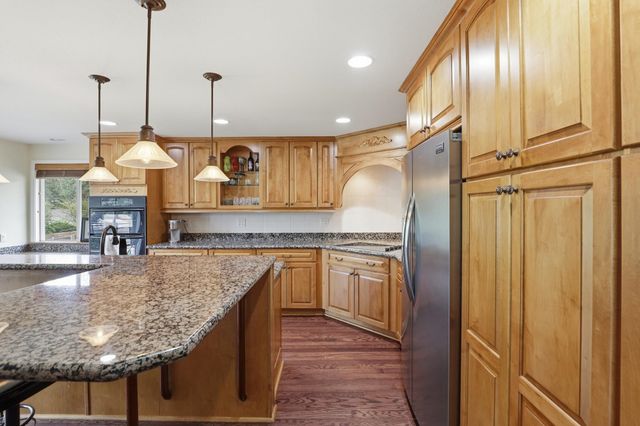 1424 W Bellwood Dr, Spokane, WA 99218