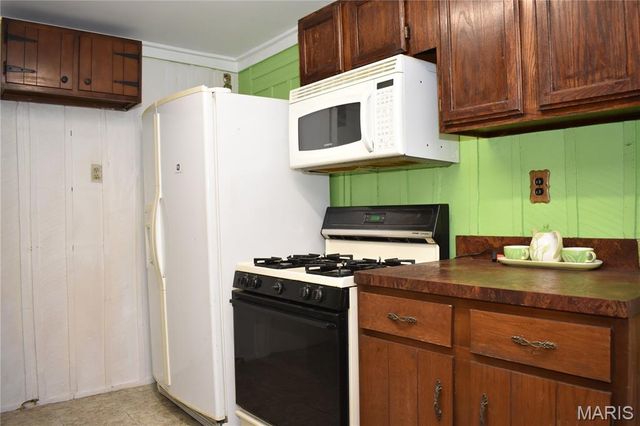 8220 Page Avenue, St Louis, MO 63130