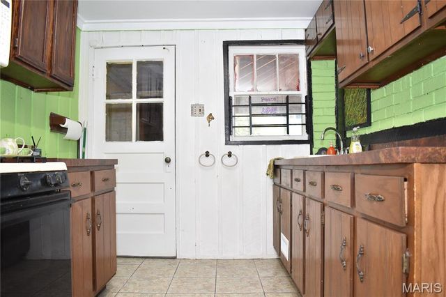 8220 Page Avenue, St Louis, MO 63130