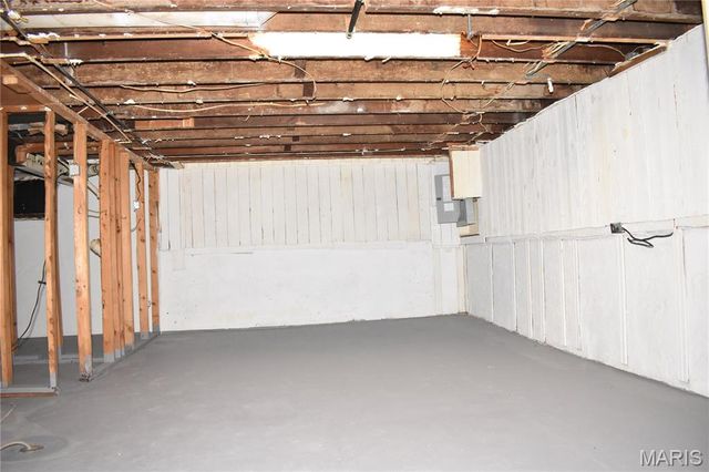 8220 Page Avenue, St Louis, MO 63130