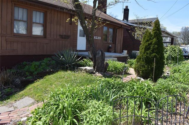 8220 Page Avenue, St Louis, MO 63130