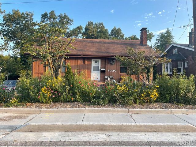 8220 Page Avenue, St Louis, MO 63130