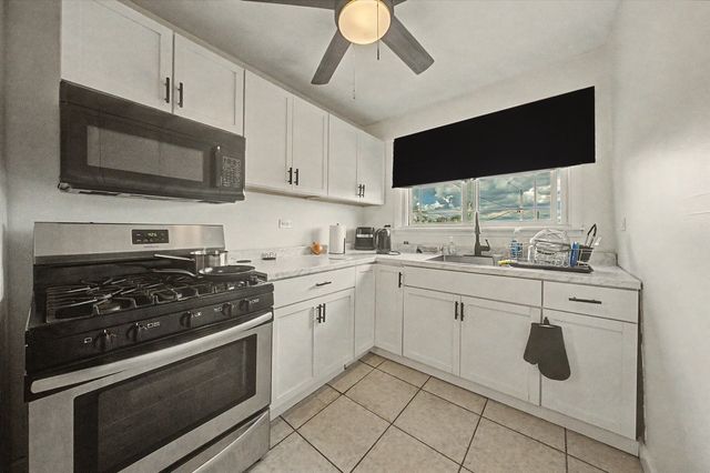 5200 S Lorel Avenue, Chicago, IL 60638