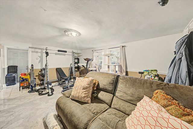 5200 S Lorel Avenue, Chicago, IL 60638