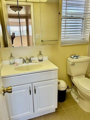 7960 Sunrise Lakes Drive N 205, Sunrise, FL 33322