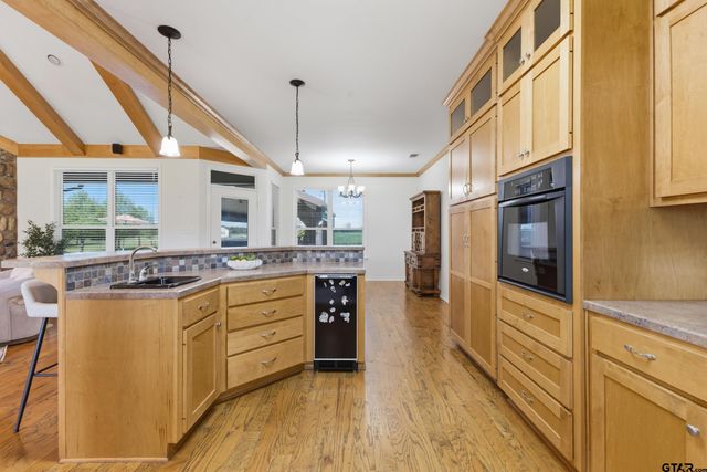 1676 NW CR 1030, Mt Vernon, TX 75457