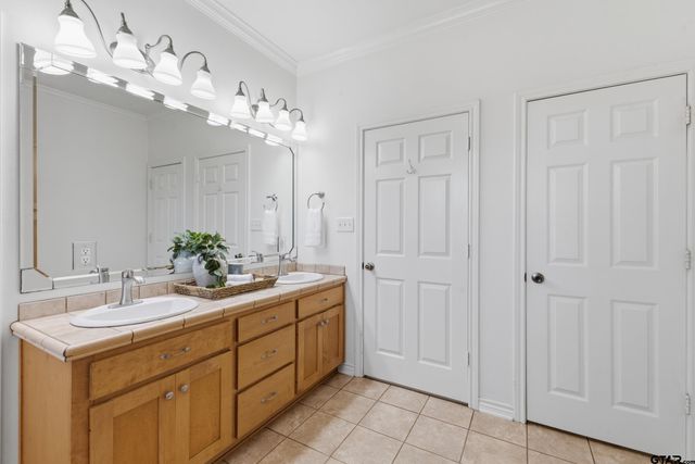 1676 NW CR 1030, Mt Vernon, TX 75457