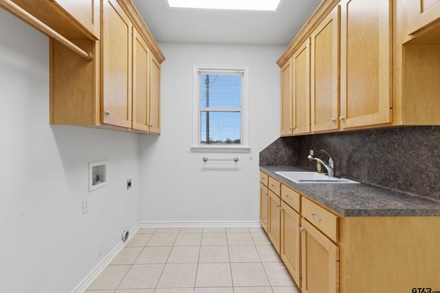 1676 NW CR 1030, Mt Vernon, TX 75457