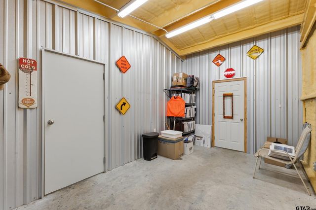 1676 NW CR 1030, Mt Vernon, TX 75457