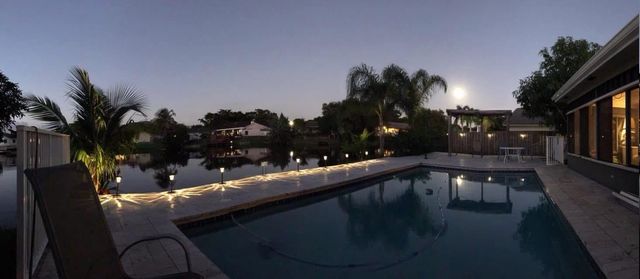 9121 NW 13th Street, Plantation, FL 33322