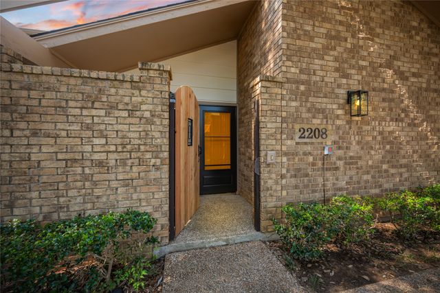 2208 Winter Sunday Way, Arlington, TX 76012