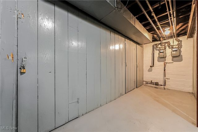 2204 Lewis Drive, Lakewood, OH 44107